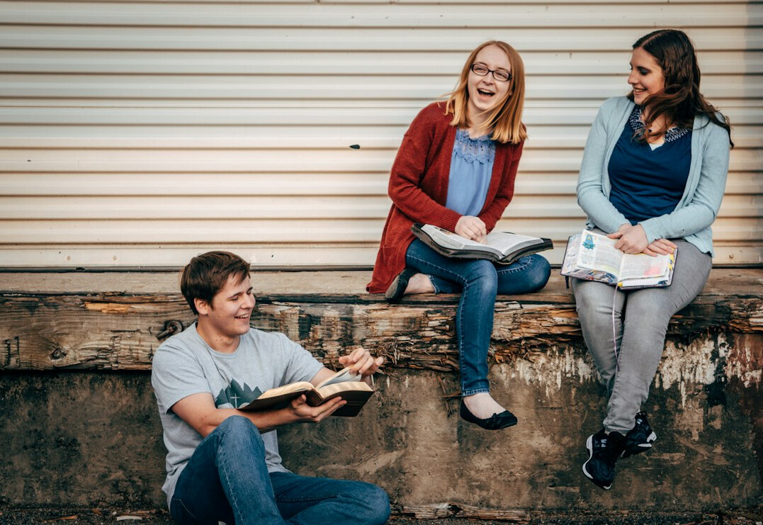 group discussion about books